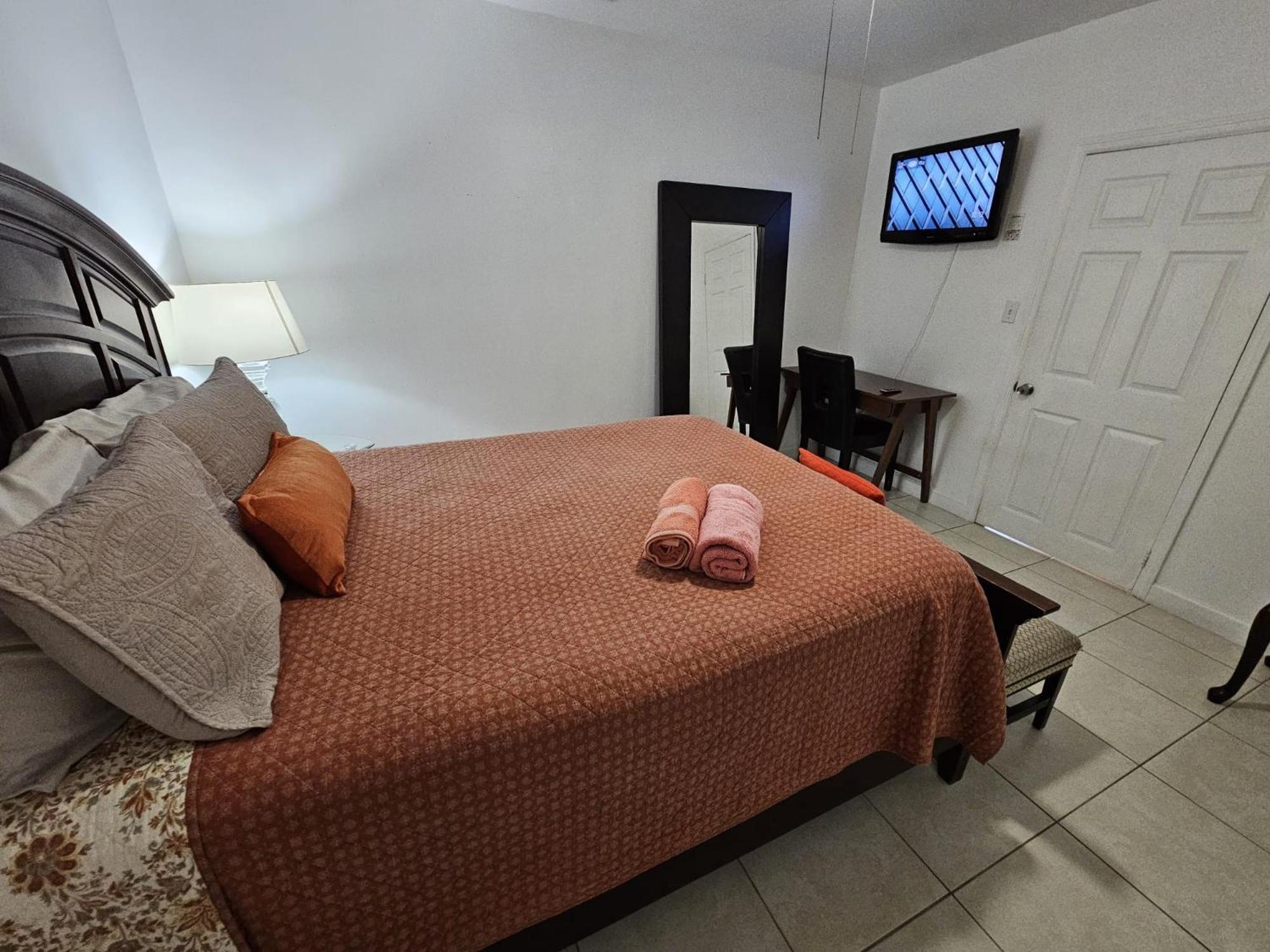 Royal Poinciana Stay Miami Springs Exterior foto